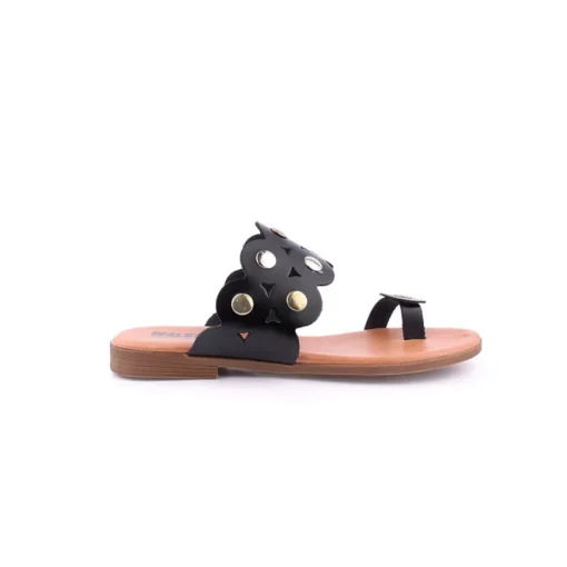 Chinelo WALKWELL