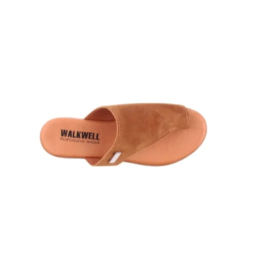 Chinelo WALKWELL