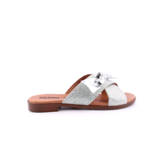 Chinelo WALKWELL