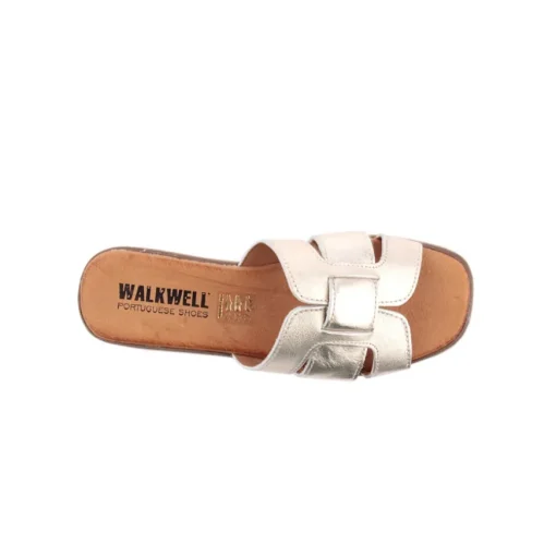 Chinelo WALKWELL