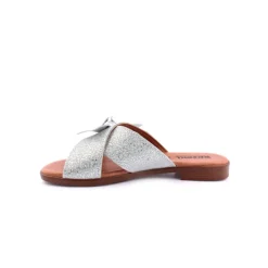 Chinelo WALKWELL