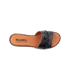 Chinelo WALKWELL