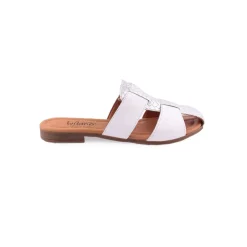 Chinelo WILANO