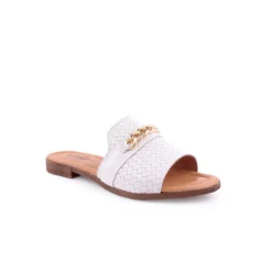 Chinelo WILANO