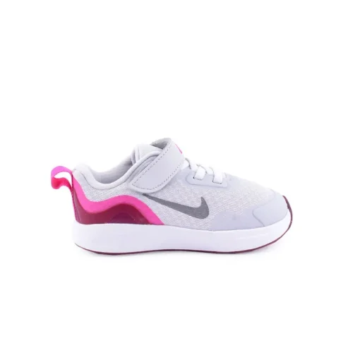 Saaptilha NIKE WEARALLDAY
