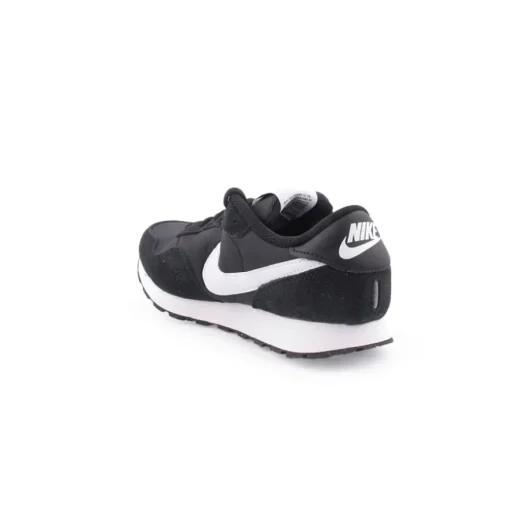 Sapatilha NIKE MD Valiant