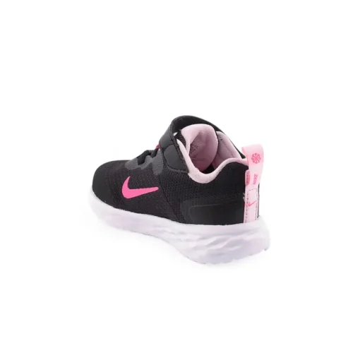 Sapatilha Nike  Revolution 6