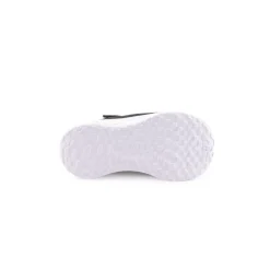 Sapatilha Nike  Revolution 6